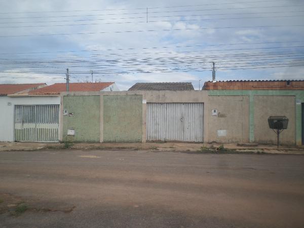 Casa, 2 quartos, 225 m² - Foto 1