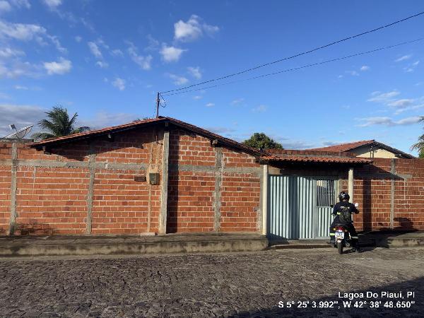 Imóvel com boa estrutura — Casa no Alto da Boa Vista, Lagoa do Piaui - PI, Nº 1577, 2 quartos, 150m²