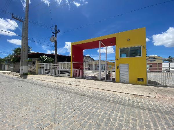 Imóvel com boa estrutura — Casa no Cidade Universitaria, Maceio - AL, Nº 110, 2 quartos, 1 vaga, 46,07m²