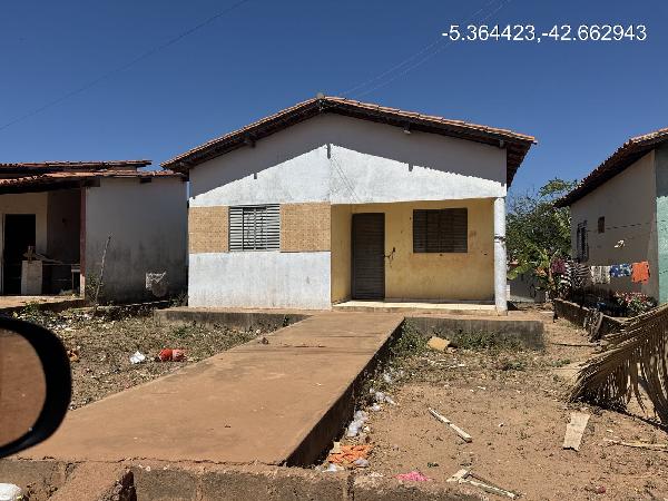 Oportunidade certa — Casa no Bairro Cidade Nova, Demerval Lobao - PI, Nº 993, 2 quartos, 200m²