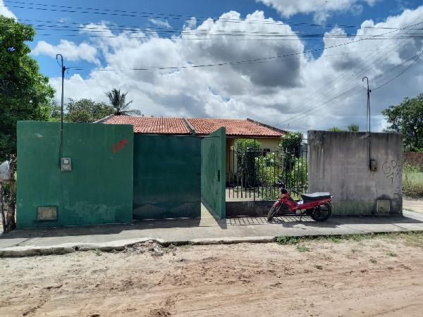 Oferta com excelente localização — Casa no Pedra Branca, Pacajus - CE, Nº 1384, 2 quartos, 1 vaga, 187,2m²