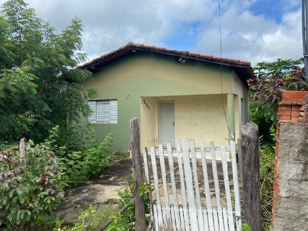 Imóvel com bom aproveitamento — Casa no Piaçava I, Demerval Lobao - PI, N. SN, 2 quartos, 1 vaga, 300m²