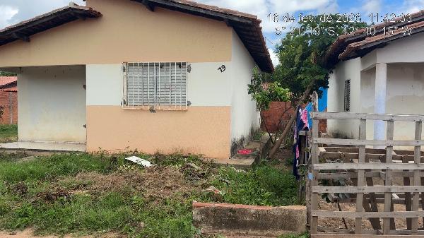 Negócio com vantagem — Casa no Mutirao, Demerval Lobao - PI, Nº 79, 2 quartos, 190m²
