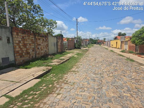 Oferta imperdível — Casa no Tijuca, Jose de Freitas - PI, Nº 177, 2 quartos, 1 vaga, 220m²