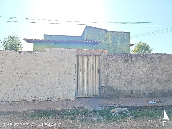 Excelente imóvel — Casa no Esplanada, Piracuruca - PI, Nº 25, 2 quartos, 200m²