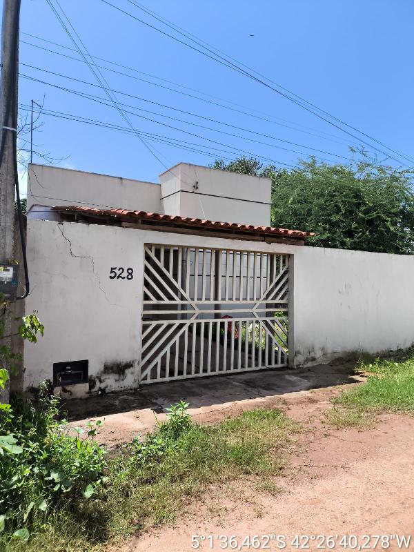 Oportunidade para você — Casa no Ciana, Altos - PI, Nº 24, 2 quartos, 300m²