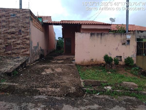 Oferta com vantagem — Casa no Vila Raio de Luz, Santo Antonio do Descoberto - GO, Nº S, 2 quartos, 180m²