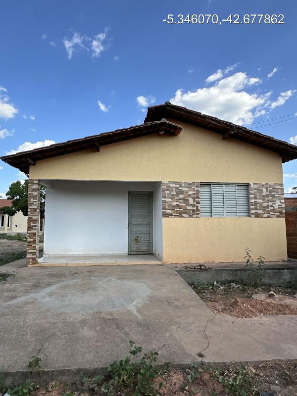 Excelente oportunidade — Casa no Piaçava Ii, Demerval Lobao - PI, Nº 360, 2 quartos, 237,71m²