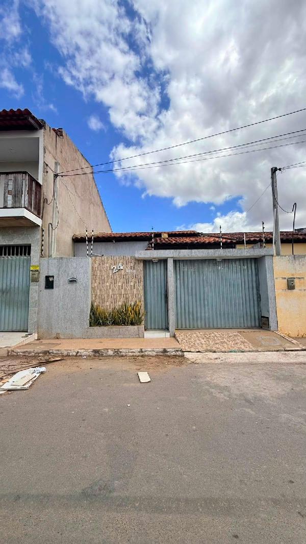 Imóvel em região valorizada — Casa no Centro, Jaramataia - AL, Nº 22, 2 quartos, 1 vaga, 140m²