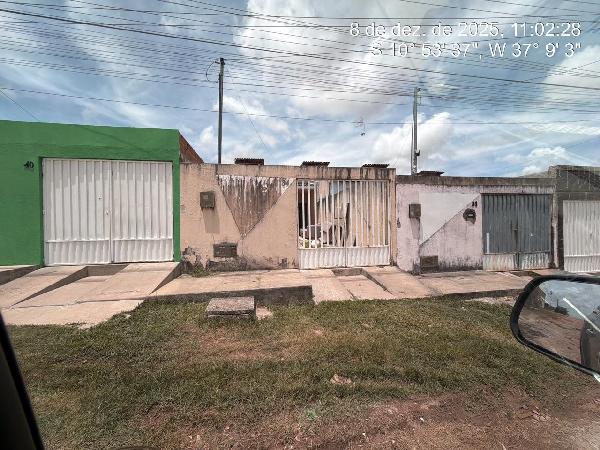 Imóvel bem posicionado — Casa no Jardim Rosa de Maio, Nossa Senhora do Socorro - SE, Nº 34, 2 quartos, 1 vaga, 125m²