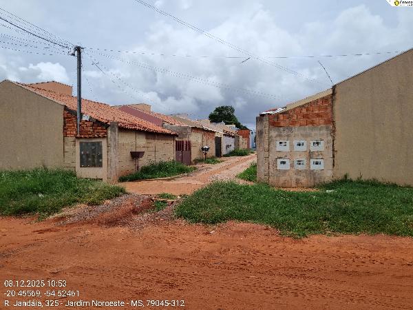 Imóvel bem localizado — Casa no Jardim Noroeste, Campo Grande - MS, Nº 799, 2 quartos, 1 vaga, 120m²