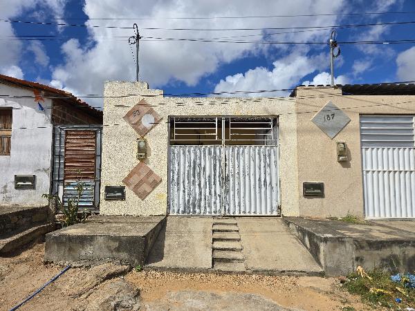 Oferta com excelente localização — Casa no Centro, Iacu - BA, Nº 183, 2 quartos, 1 vaga, 86m²