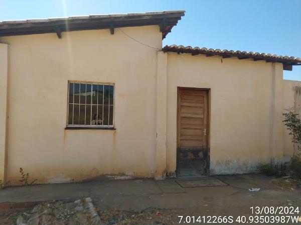 Imóvel com excelente proposta — Casa no Loteamento Rocinha, Alagoinha do Piaui - PI, Nº 25, 2 quartos, 156,4m²