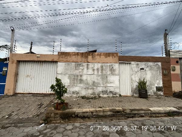 Imóvel selecionado — Casa no Santa Julia, Mossoro - RN, Nº 41, 2 quartos, 1 vaga, 200m²