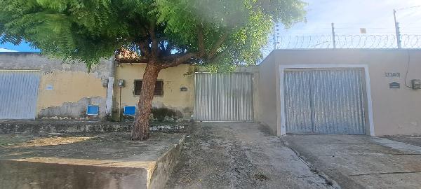 Excelente custo-benefício — Casa no Cajueiro da Malhada, Horizonte - CE, Nº 1896, 2 quartos, 396m²