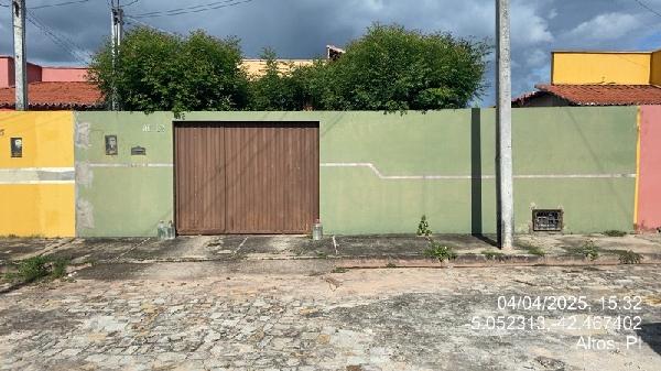 Grande chance — Casa no Bairro Santa Luz, Altos - PI, Nº 445, 2 quartos, 1 vaga, 200m²
