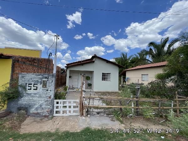 Imóvel com excelente proposta — Casa no De Fátima, Jose de Freitas - PI, Nº 55, 3 quartos, 1 vaga, 165m²
