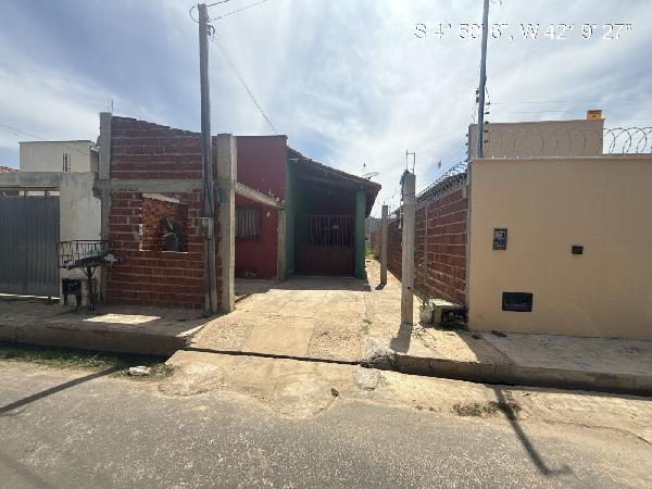 Oportunidade para você — Casa no Santa Cruz, Campo Maior - PI, Nº 190, 2 quartos, 199,5m²