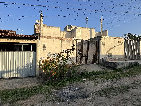 Ótima oportunidade — Casa no Subae, Feira de Santana - BA, Apto O, 2 quartos, 1 vaga, 100m²