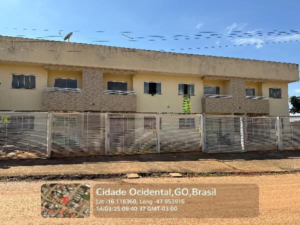 Imóvel com localização privilegiada — Apartamento no Parque Napolis A, Cidade Ocidental - GO, Apto 202, 2 quartos, 48m²