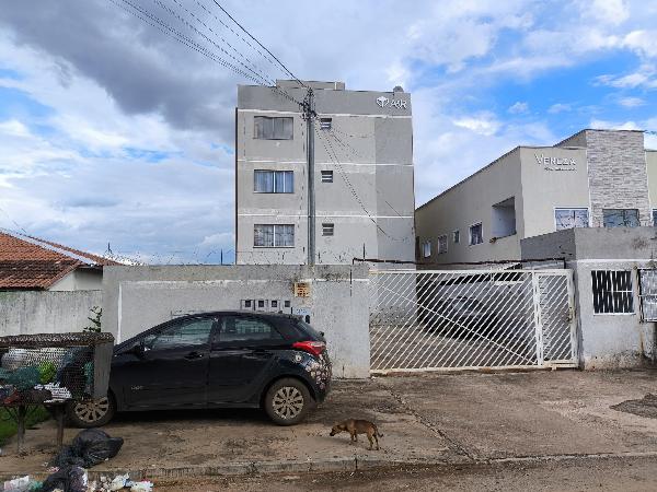 Imóvel com boa estrutura — Apartamento no Parque Nova Friburgo, Cidade Ocidental - GO, Apto 001, 2 quartos, 1 vaga, 51,77m²