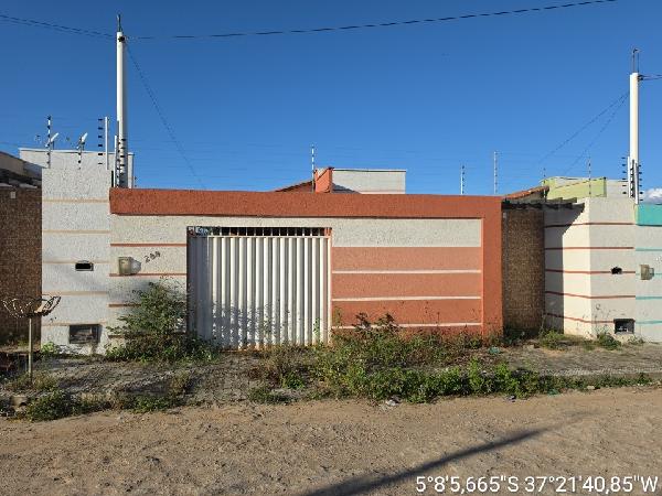 Negócio imperdível — Casa no Santa Delmira, Mossoro - RN, Nº 200, 2 quartos, 200m²