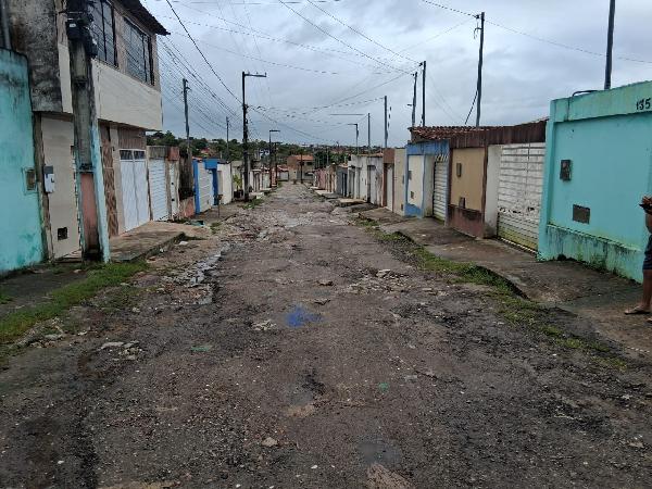 Oportunidade para moradia — Casa no Compexo Jardim, Nossa Senhora do Socorro - SE, Nº 397, 2 quartos, 1 vaga, 133,75m²