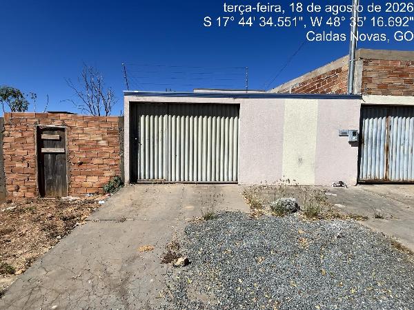 Imóvel em local estratégico — Casa no Parque Residencial Holliday, Caldas Novas - GO, Nº 785, 2 quartos, 180m²