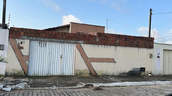 Imóvel com potencial de valorização — Casa no Estivas, Extremoz - RN, Nº 116, 2 quartos, 1 vaga, 200m²