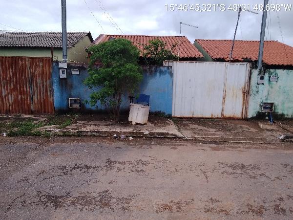 Negócio especial — Casa no Girassol, Cocalzinho de Goias - GO, N. SN LT 01-E VIA PUBLICA, 2 quartos, 133,51m²