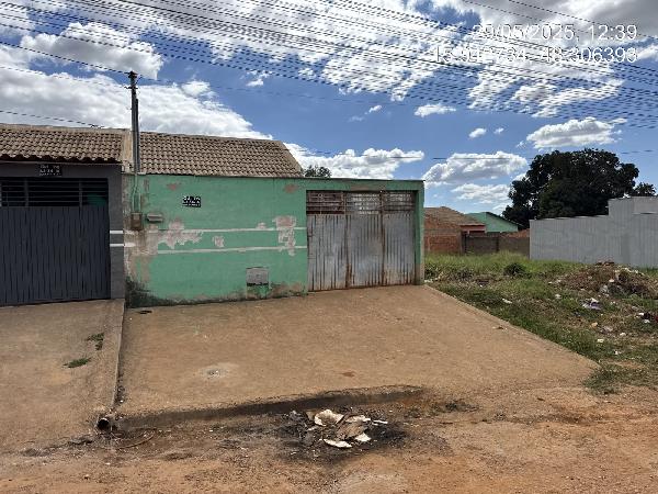 Oportunidade facilitada — Casa no Jardim Ana Beatriz Ii, Santo Antonio do Descoberto - GO, Nº S, 2 quartos, 180m²