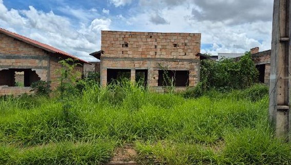 Imóvel bem localizado — Casa no Jardim Maracana, Uberaba - MG, Nº 318, 2 quartos, 300m²