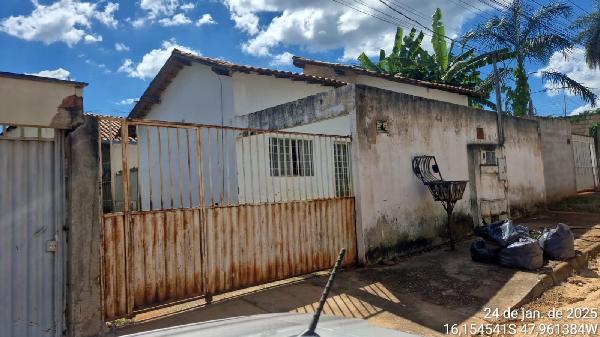 Negócio especial — Casa no Parque Estrela Dalva Ix, Luziania - GO, N. SN CS 01, 2 quartos, 1 vaga, 360m²