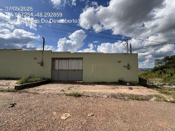 Oferta imperdível — Casa no Vila Raio de Luz, Santo Antonio do Descoberto - GO, N. SN LT 08, 2 quartos, 231m²