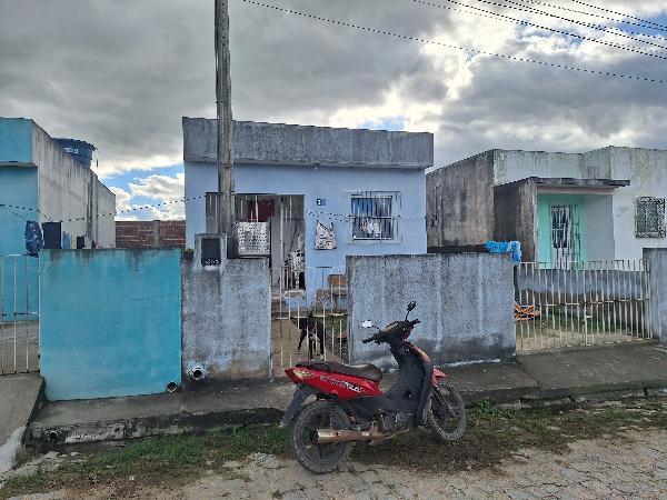 Imóvel com ótimo custo — Casa em Lagoa do Carro - PE, N. SN CS 31, 2 quartos, 128m²