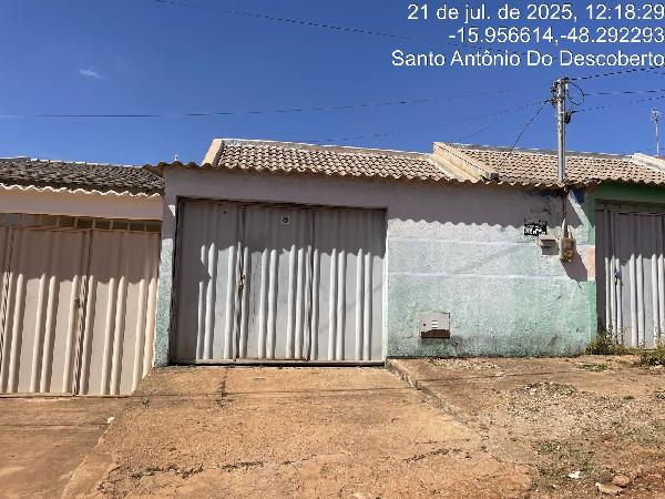 Imóvel para morar ou investir — Casa no Vila Raio de Luz, Santo Antonio do Descoberto - GO, 2 quartos, 1 vaga, 180m²