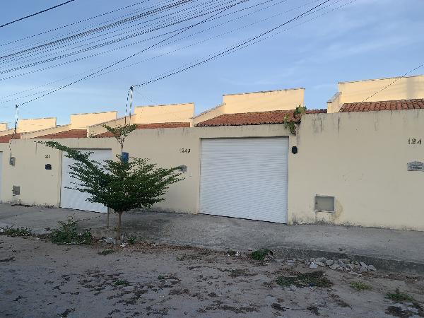 Ótima oportunidade — Casa no Carnaubal, Horizonte - CE, Nº 124, 2 quartos, 1 vaga, 60,7m²