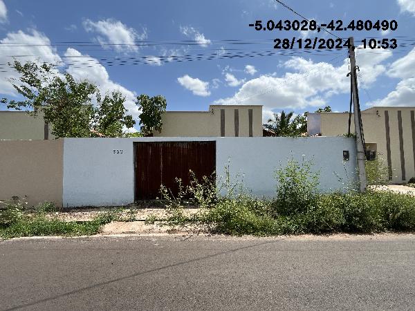 Oportunidade para moradia — Casa no Baixao dos Paiva, Altos - PI, Nº 359, 2 quartos, 200m²