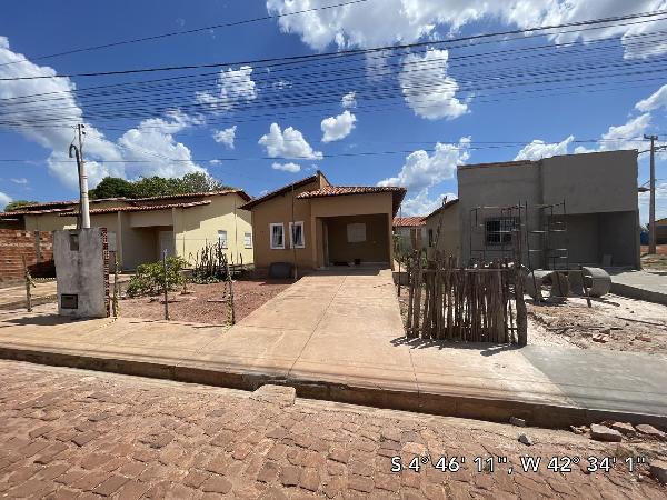 Condição facilitada — Casa no Matadouro, Jose de Freitas - PI, Nº 32, 2 quartos, 1 vaga, 250m²