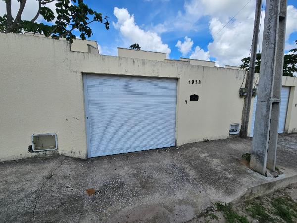 Oportunidade para você — Casa no Carnaubal, Horizonte - CE, Nº 195-A, 2 quartos, 1 vaga, 231m²