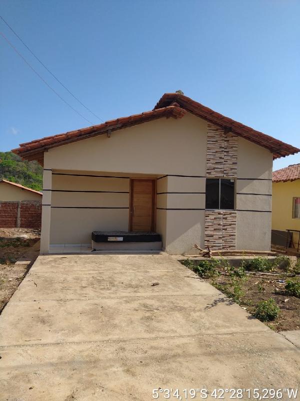 Oportunidade para você — Casa no Boca de Barro, Altos - PI, Nº 80, 2 quartos, 200m²
