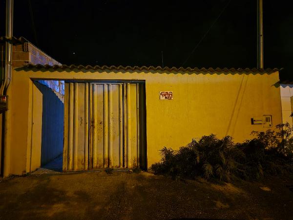 Imóvel com boa estrutura — Casa no Jardim Ana Beatriz Ii, Santo Antonio do Descoberto - GO, N. SN, 2 quartos, 180m²