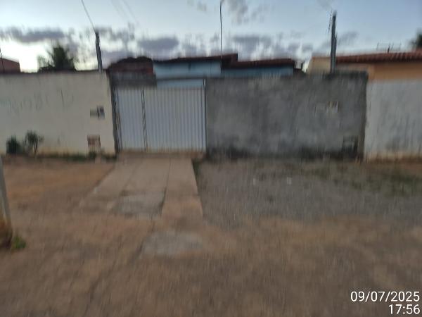 Excelente custo-benefício — Casa no Lot Vila Divineia, Padre Bernardo - GO, N. SN LT18A RUA 08, 2 quartos, 135m²