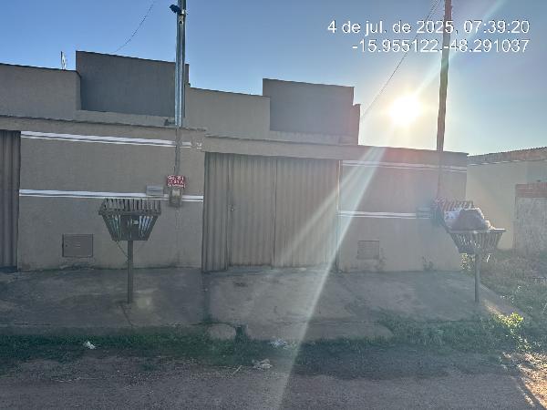 Oportunidade para moradia — Casa no Vila Raio de Luz, Santo Antonio do Descoberto - GO, N. SN, 2 quartos, 1 vaga, 174,8m²