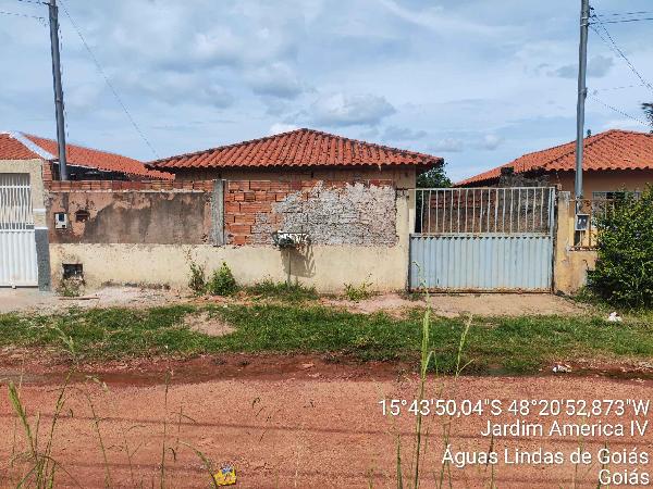 Oportunidade valiosa — Casa no Jardim America Iv, Aguas Lindas de Goias - GO, Nº S, 3 quartos, 1 vaga, 250m²