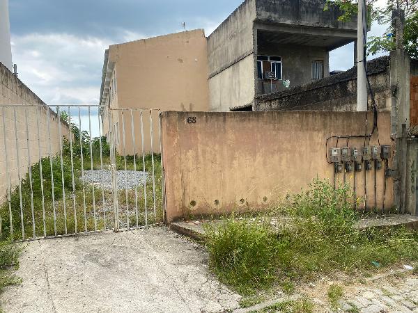 Imóvel com boa estrutura — Casa no Valverde, Nova Iguacu - RJ, Nº 468, 2 quartos, 80,59m²