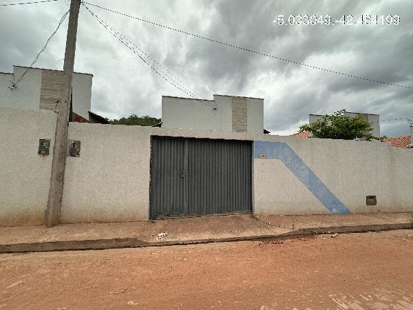 Imóvel com excelente localização — Casa no Tranqueira, Altos - PI, N. SN RUA PROJETADA I CS 110, 2 quartos, 210m²