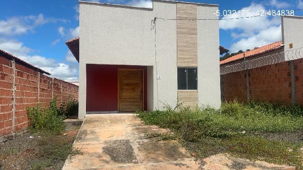 Oportunidade valiosa — Casa no Tranqueira, Altos - PI, N. SN CS 181, 2 quartos, 1 vaga, 210m²