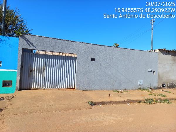 Imóvel com boa estrutura — Casa no Vila Esperanca, Santo Antonio do Descoberto - GO, N. SN, 2 quartos, 1 vaga, 250m²