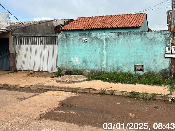 Grande oportunidade — Casa no Lot Girassol, Cocalzinho de Goias - GO, N. SN QD 22, 2 quartos, 1 vaga, 180m²